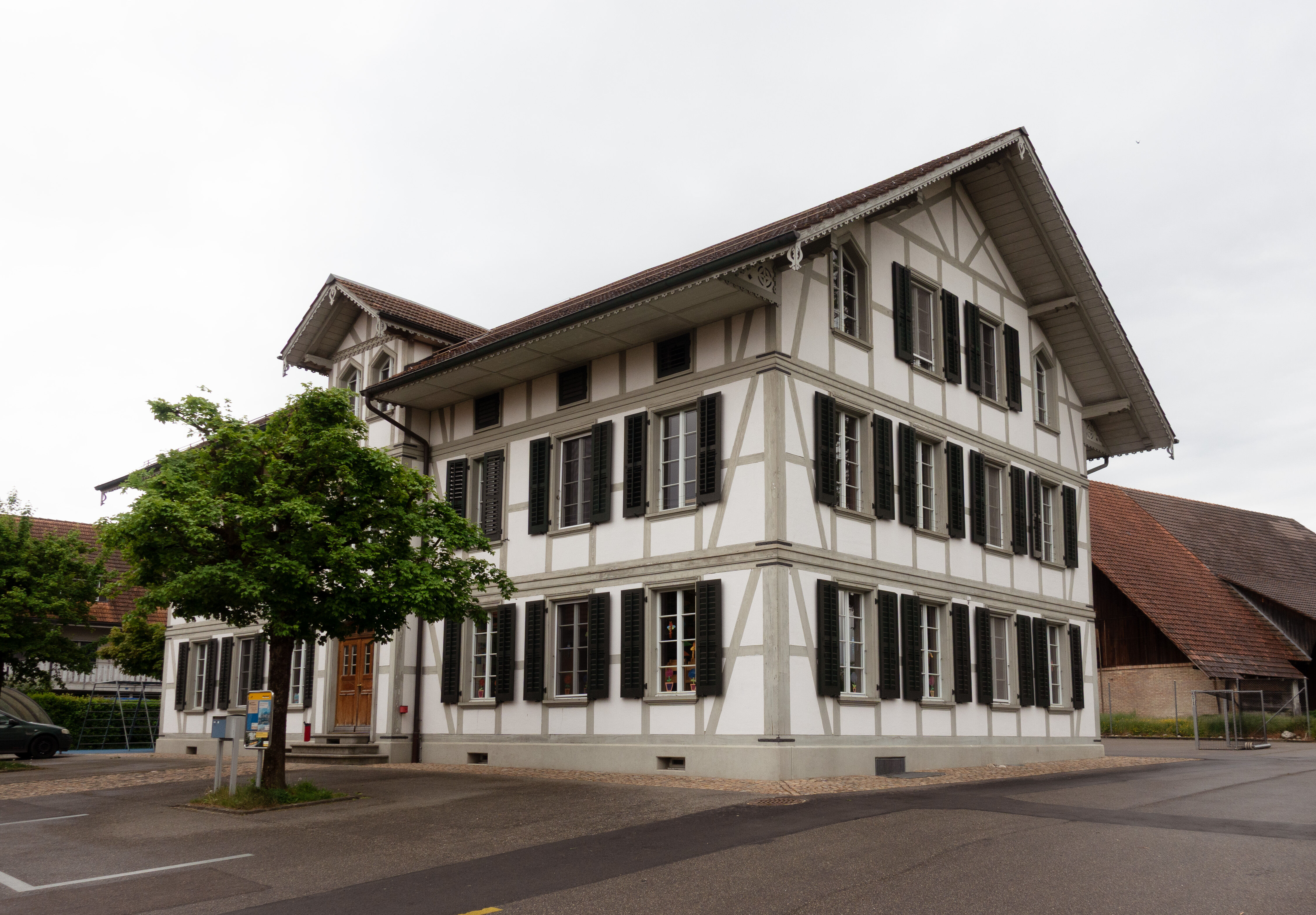 Altes Schulhaus, Messen, nach der Restaurierung