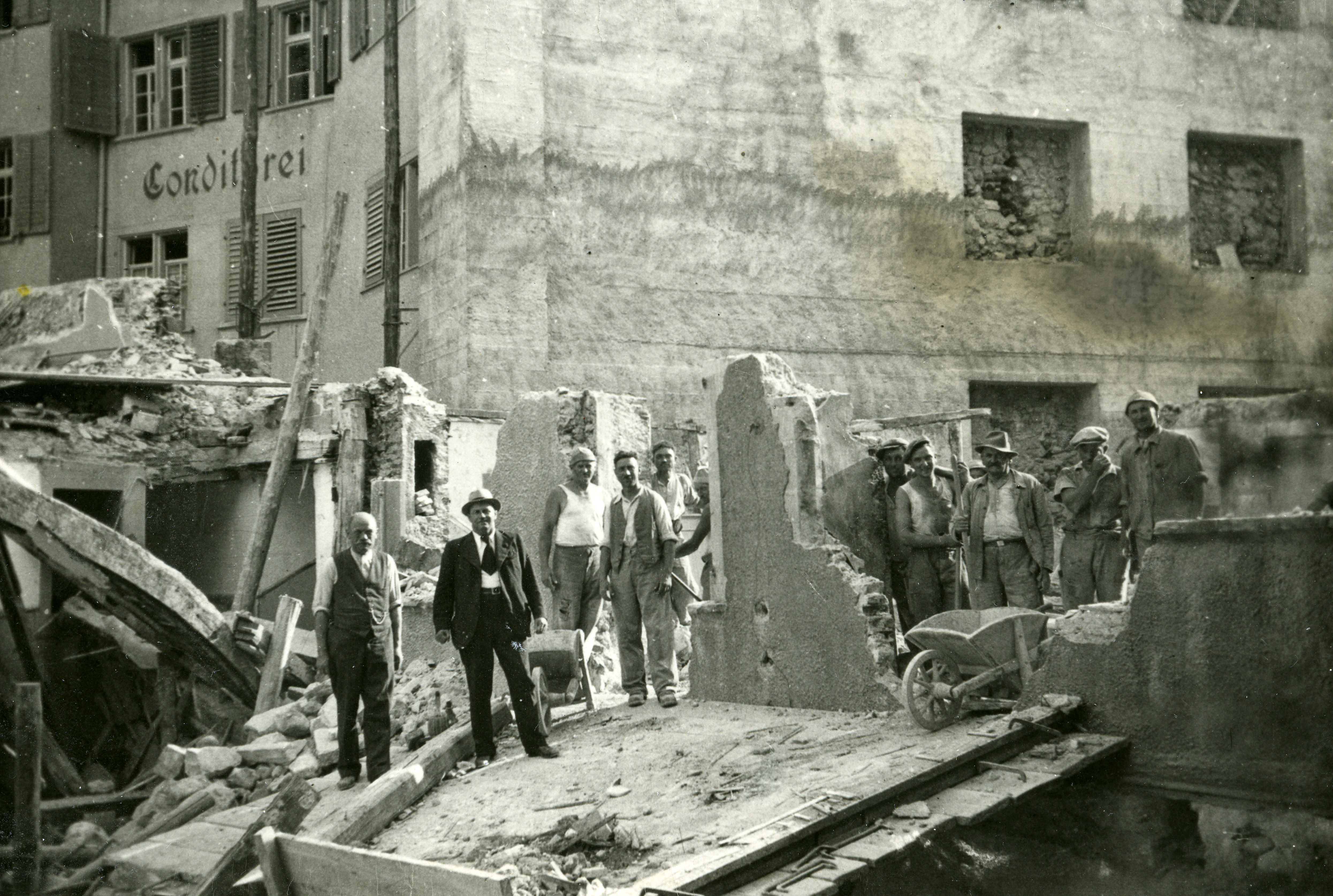 Abbrucharbeiten im Rahmen der Zürcher Altstadtsanierung, 1938