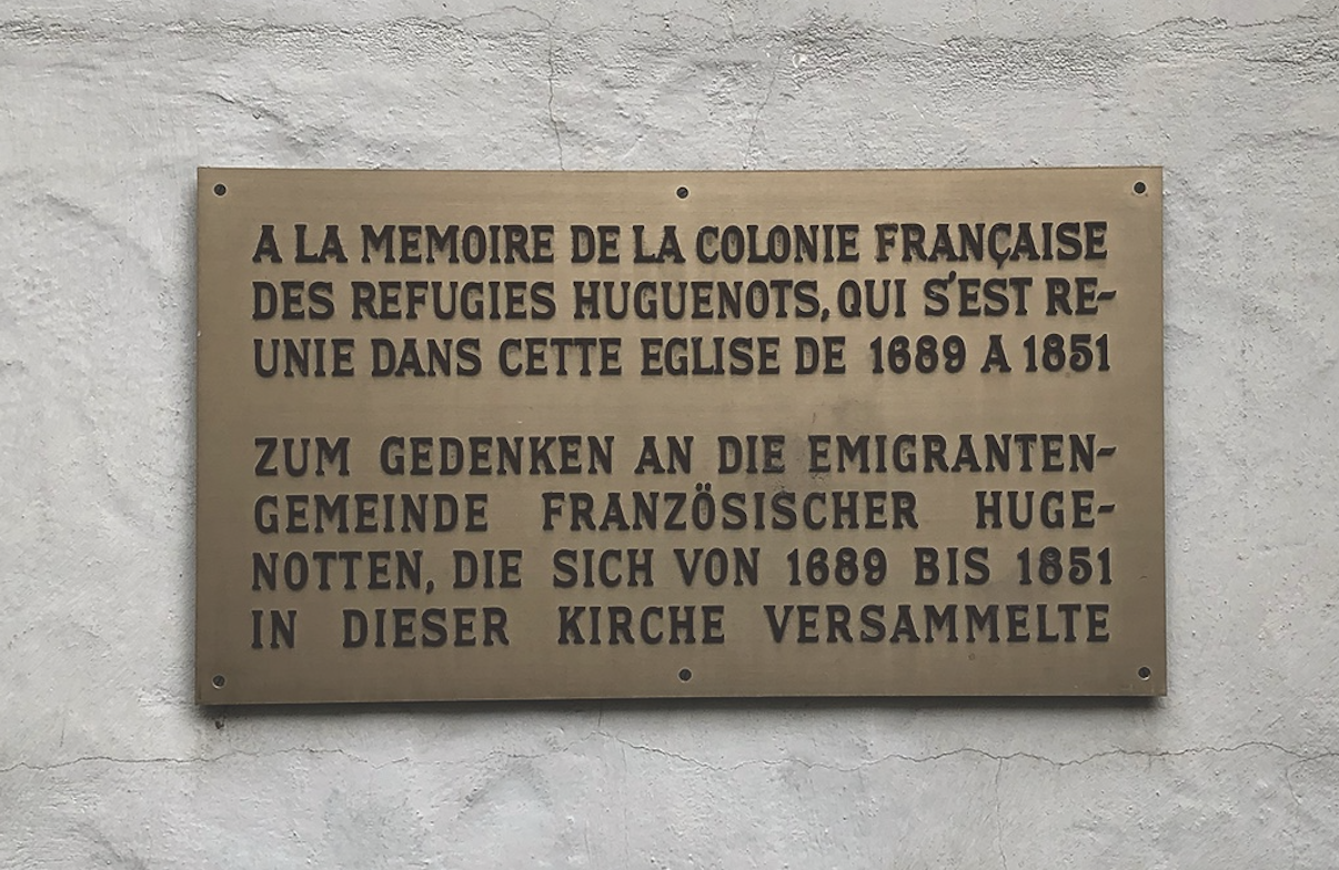 Gedenktafel an der Französische Kirche