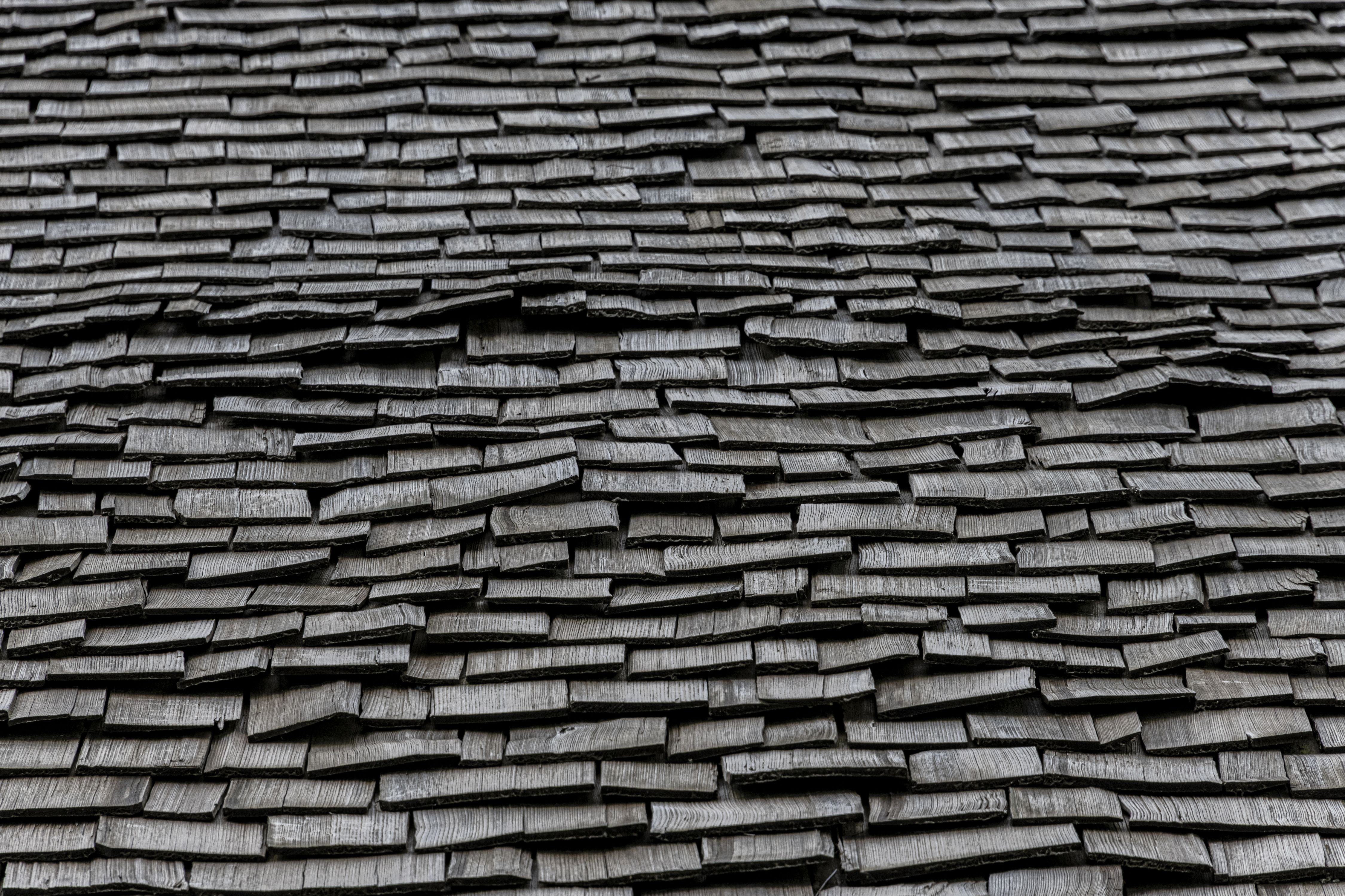 Toit de bardeaux restauré